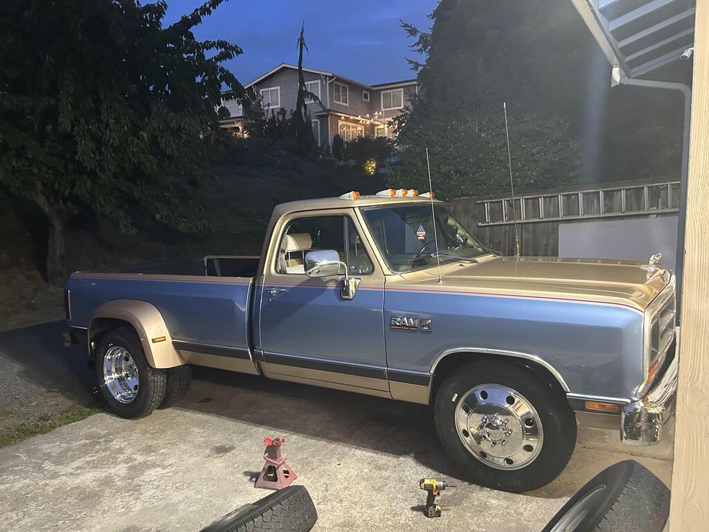 19.5x6 Northstar Mirror Polished Both Sides 1969-1993 Dodge D350 DRW 8x6.5" 6 Wheel Direct Bolt Kit - Image 2