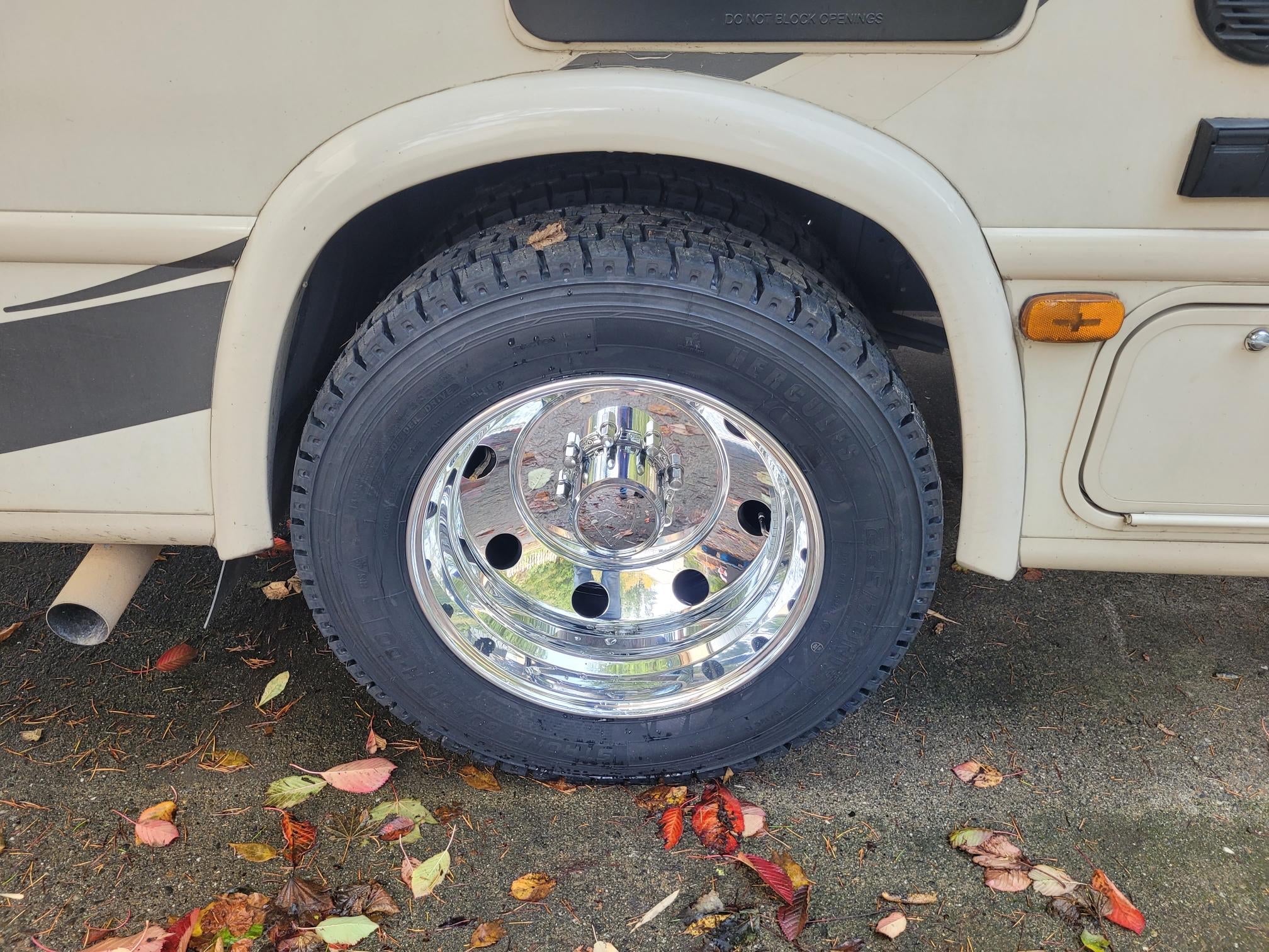 19.5x6 Northstar Mirror Polished Both Sides 1984-1997 Ford F350 DRW 8x6.5" 6 Wheel Direct Bolt Kit - Image 5