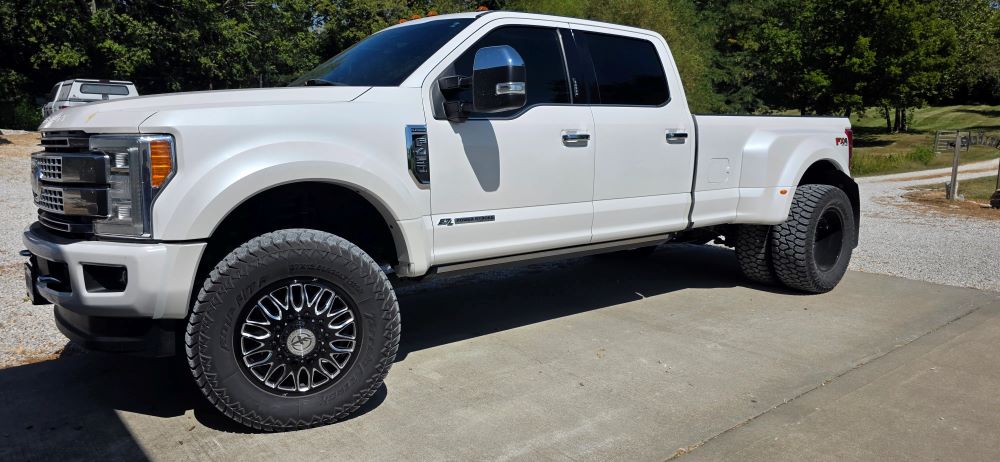 20x8.25 XF Off-Road XF-240 Gloss Black Milled FORD F-450/F-550 DODGE 4500/5500 DUALLY Wheels 10x225 Set of 6 (Fits UP to 12.50 tire) - Image 3