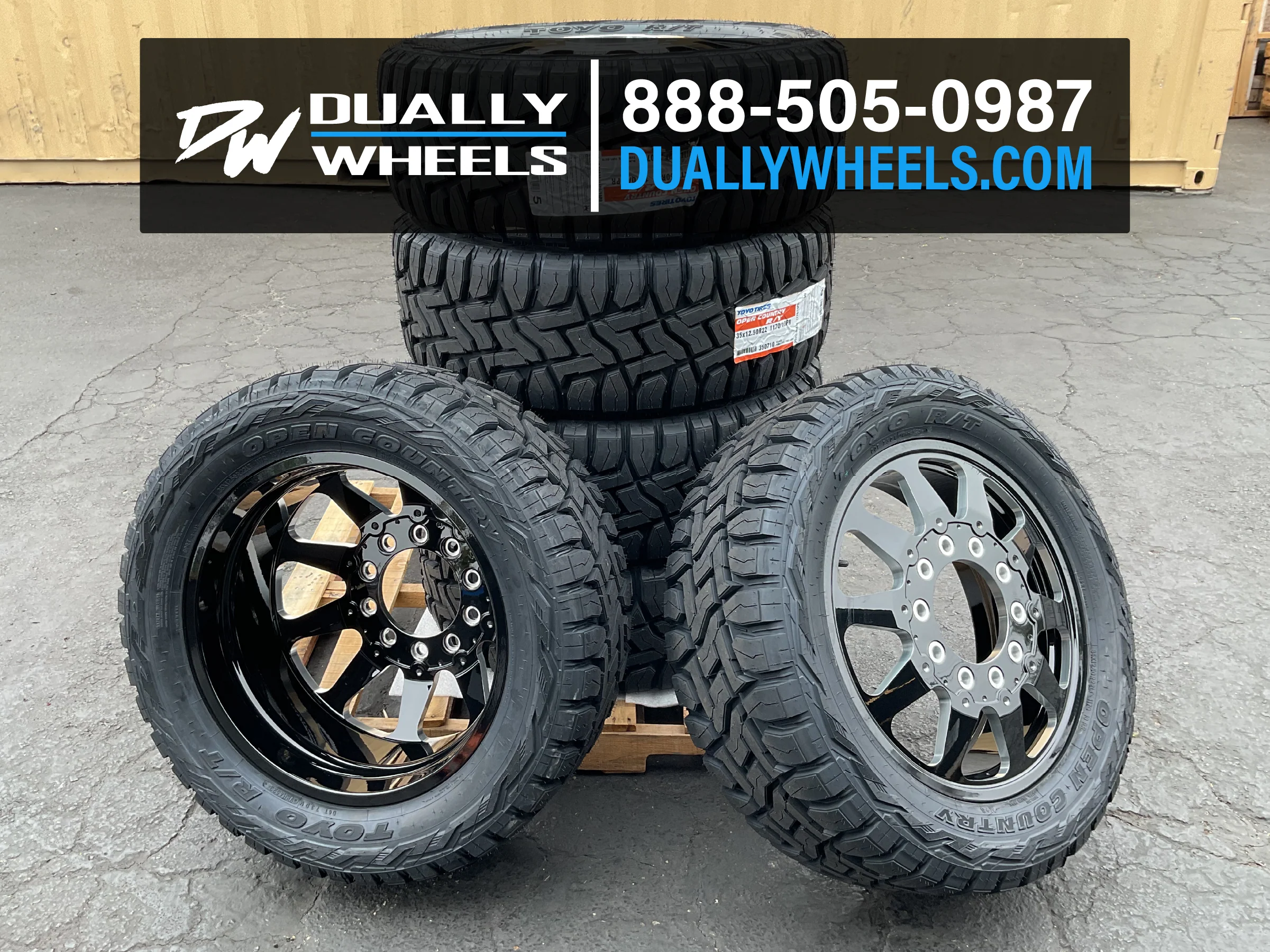 295/55R20 Toyo Open Country R/T Tires Set of 6 - Image 2