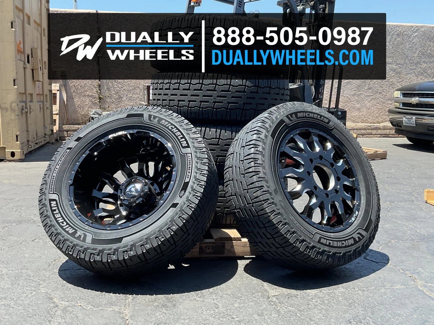 LT285/65R20/10 Michelin Defender LTX Platinum Tires Set of 6 - Image 2