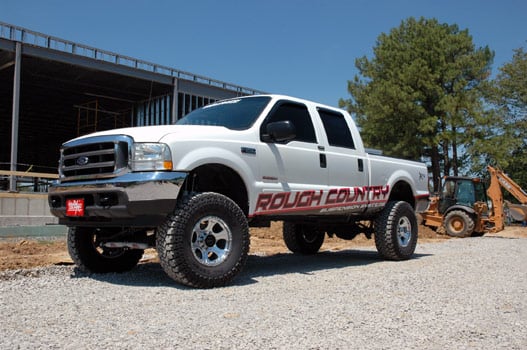 Rough Country 4 Inch Lift Kit Rear Blocks V2 Fits Ford F-350 4WD 1999 - Image 2